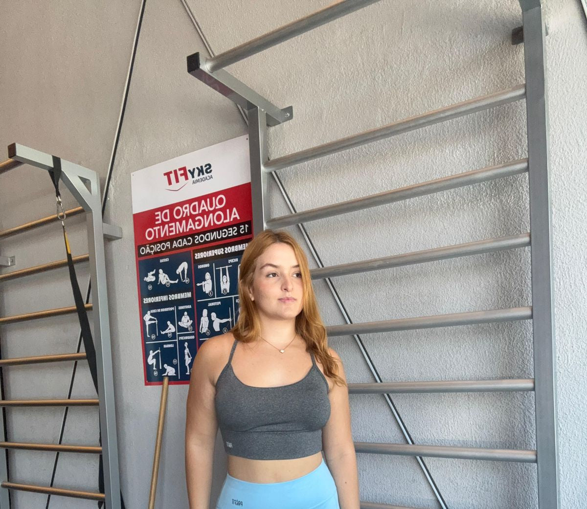 Top Cinza - Fitness Feminino Alça Fina, Cruz nas costas - Academia - Bojo Removível